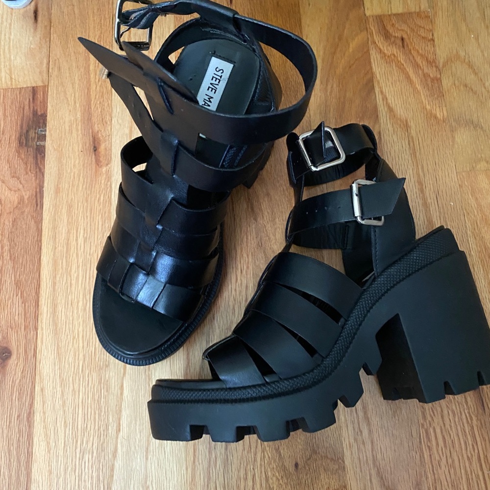 New Steve Madden Cosmic Black Lug Platform Sandal size 6